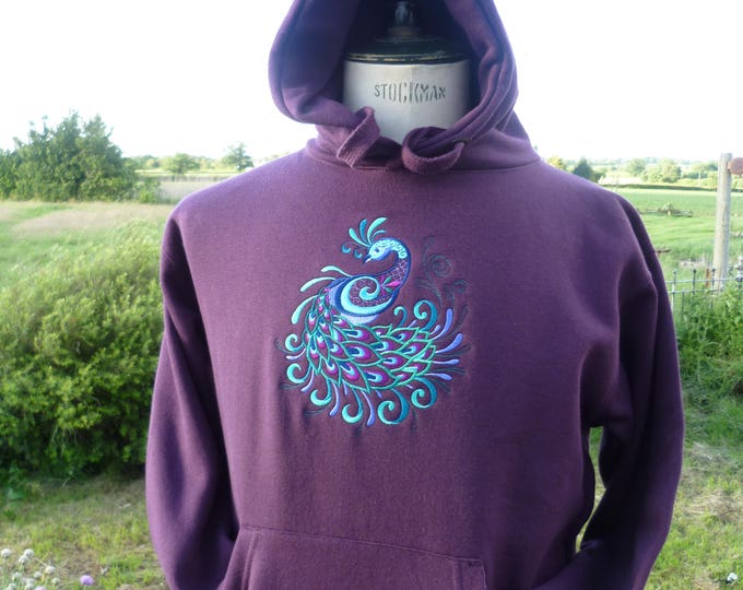 Eye-Catching Embroidered Peacock Pullover Hoodie 