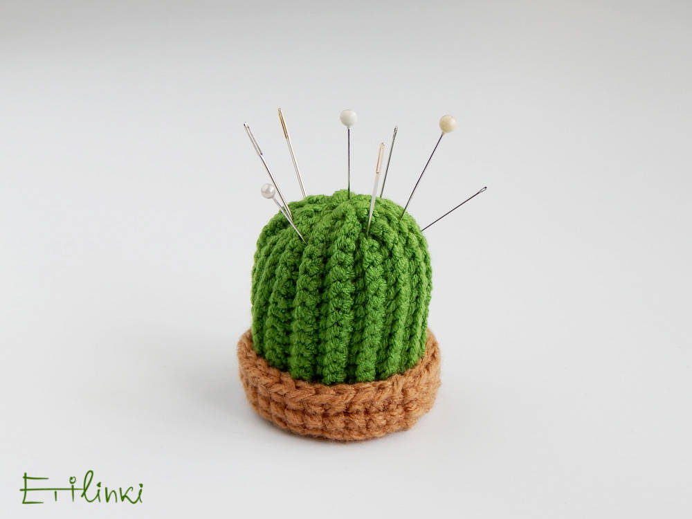 Adorable Knitted Cactus Pin Cushion