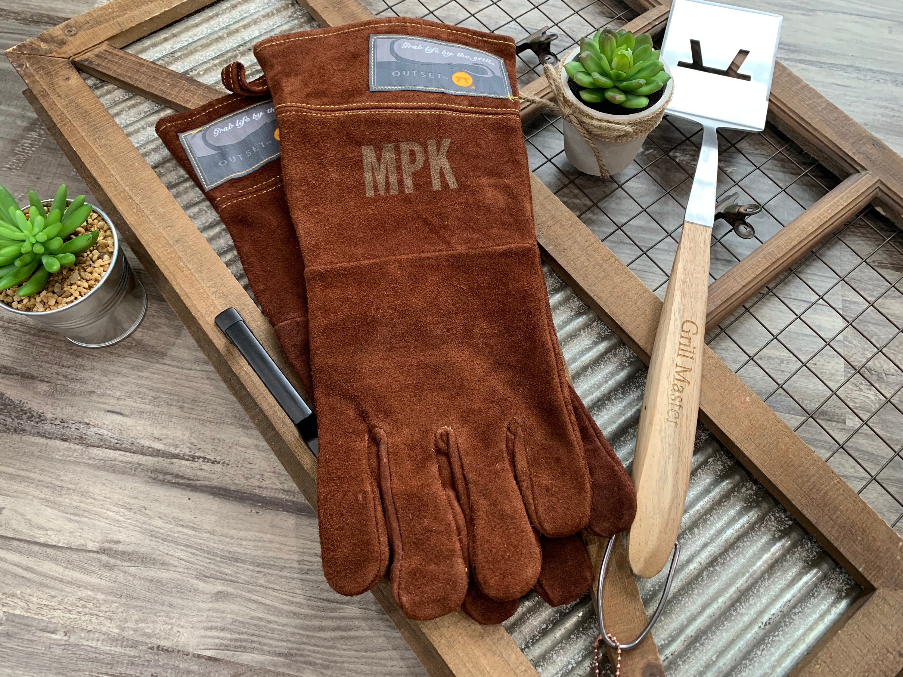 Safe and Comfy Grill Gloves
