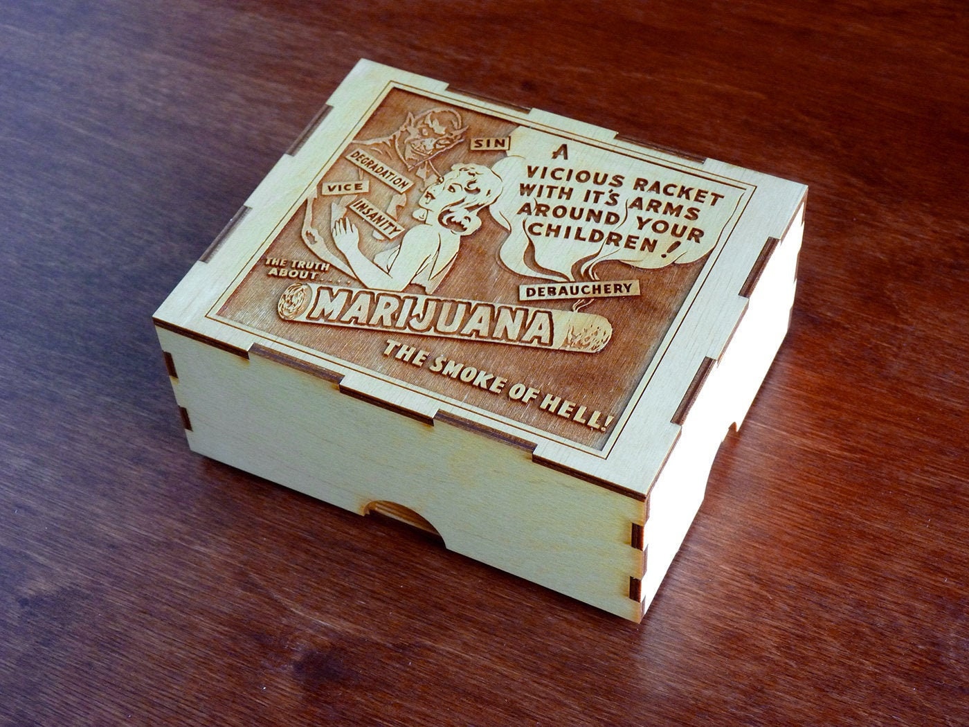 Vintage-Themed Weed Stash Box