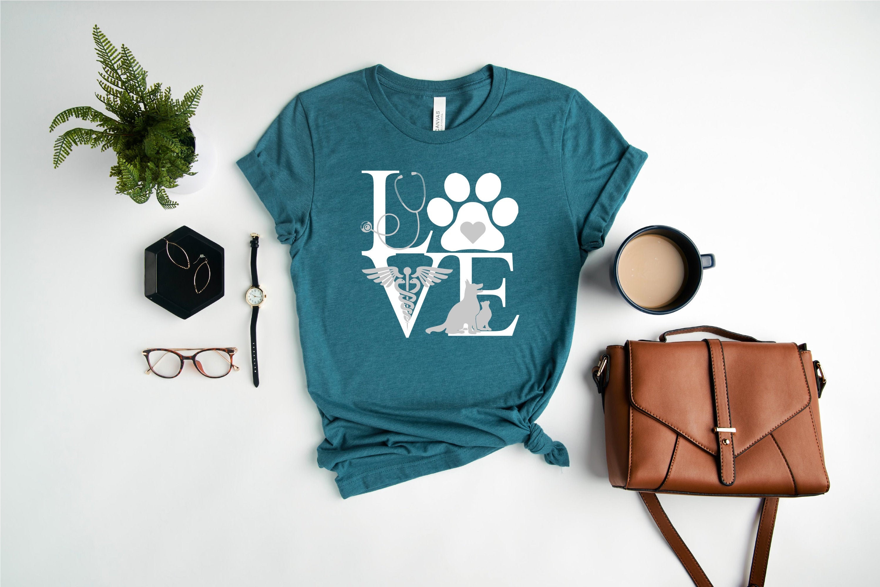 Cute Statement Shirt for the Dog Doctor