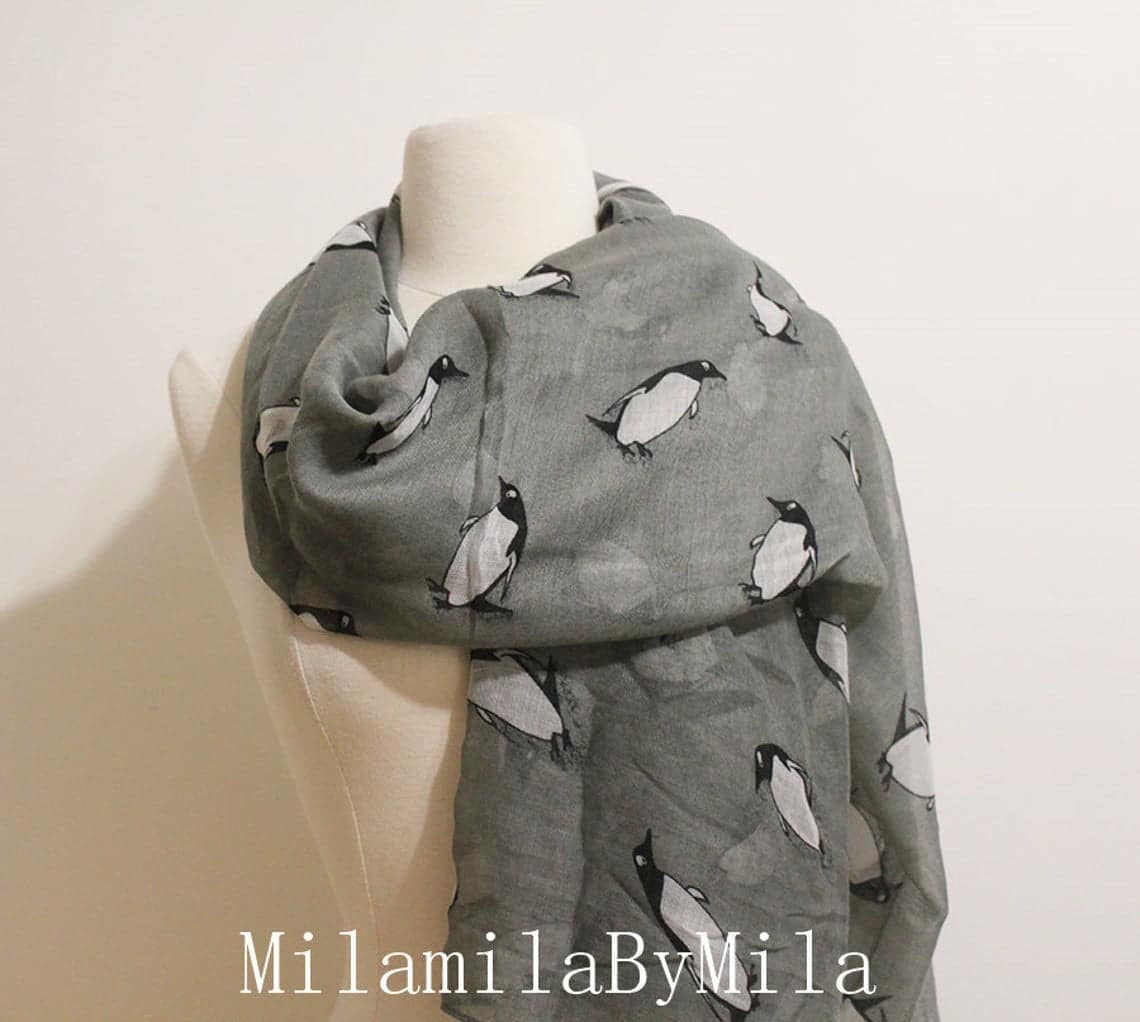 Autumn Gray Penguin Scarf